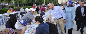 Iftar Sofrasi Mehmet Bey Mahallesi’nde