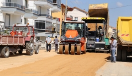 Karaman Belediyesi Yol Yapım Çalışmalarını Sürdürüyor