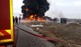 Çarpışan Tankerle Kamyon Alev Alev Yandı: 2 Ölü