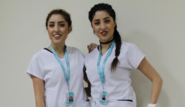 Karaman Devlet Hastanesinde Görev Yapan İkiz Hemşireler...