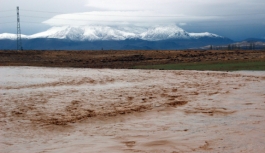Karaman’da Sağanak Yağış Dereleri Taşırdı
