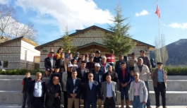Vali Tapsız Balkusan Köyünü Ziyaret Etti