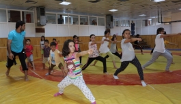 Minikler Savunma Sporu Wushu Öğreniyor
