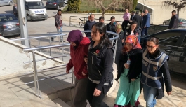 FETÖ’nün Mahrem Kadın İmamları Tutuklandı
