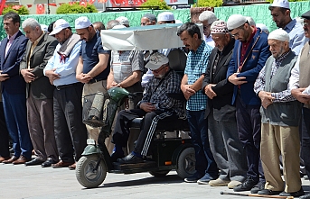 62 Filistinli İçin Gıyabi Cenaze Namazı Kılındı