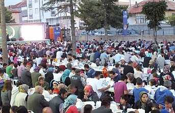 Turkcell Karaman’da 2900 kişiye iftar verdi