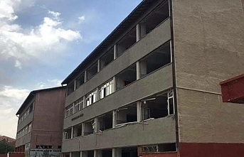 Anafartalar Ortaokulu Eski Binası Yıkılıyor