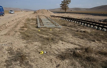 Karaman’da Tren Raylarını Çalan 2 Zanlı Tutuklandı