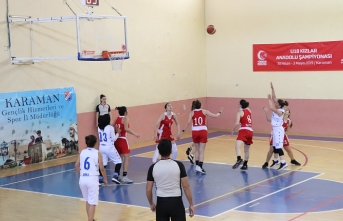 U18 Kızlar Yarı Final Basketbol Maçları Başladı 