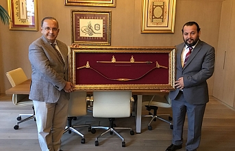 Rektör Akgül`den Selçuk Ecza Holding`e Ziyaret