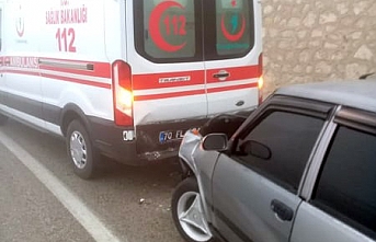Yaralı Taşıyan Ambulans Kaza Yaptı: 7 Yaralı