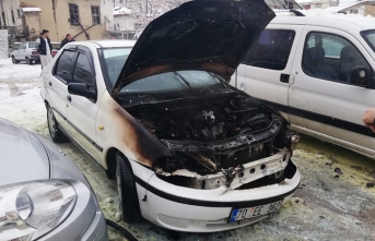 Karaman'da Park Halindeki Araç Yandı