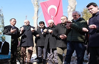 Fikret Ünlü Ölümünün Birinci Yılında Mezarı Başında Anıldı