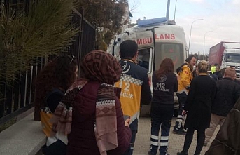 Karaman`da Trafik Kazasında Tır Ambulansa Çarptı!
