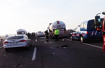Karapınar’da Lpg Tankeri İle Otomobil Çarpıştı: 4 Yaralı
