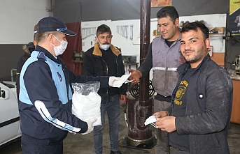 Karaman Belediyesi Sanayi Esnafına Maske Dağıttı