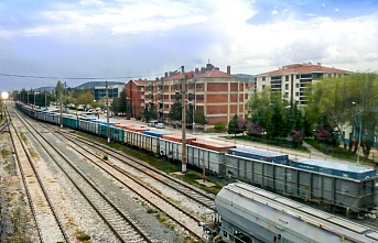 Türkiye`nin Tek Seferde En Uzağa Giden En Uzun İhracat Treni Yolda