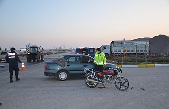 Ereğli’de Otomobil İle Motosiklet Çarpıştı: 2 Yaralı   