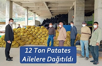 12 Ton Patates Ailelere Dağıtıldı