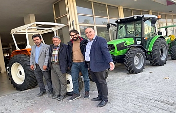 Traktörü Yanan Çiftçiye Yeni Traktör Alındı