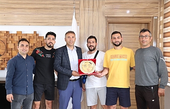 Karaman Piri Reis Yurdu Erkek Tenis Takımı Türkiye İkincisi